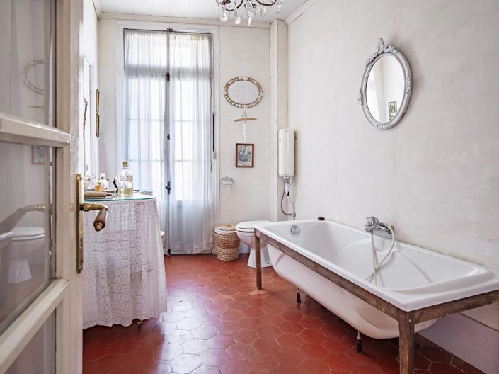 Image No.14-10 Bed House for sale