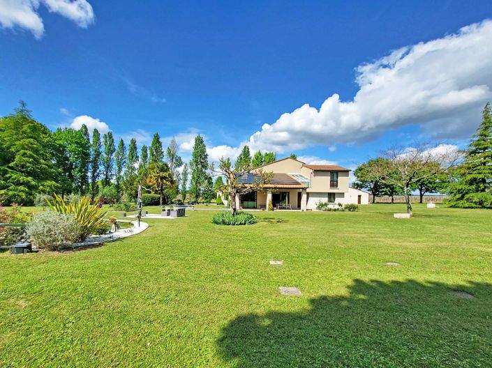 Image No.9-4 Bed House for sale