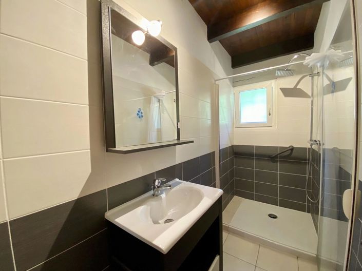 Image No.10-4 Bed House for sale