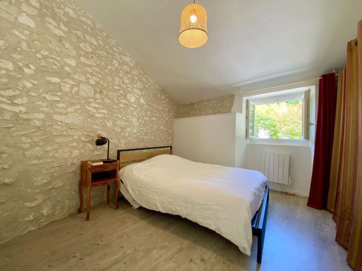 Image No.15-4 Bed House for sale