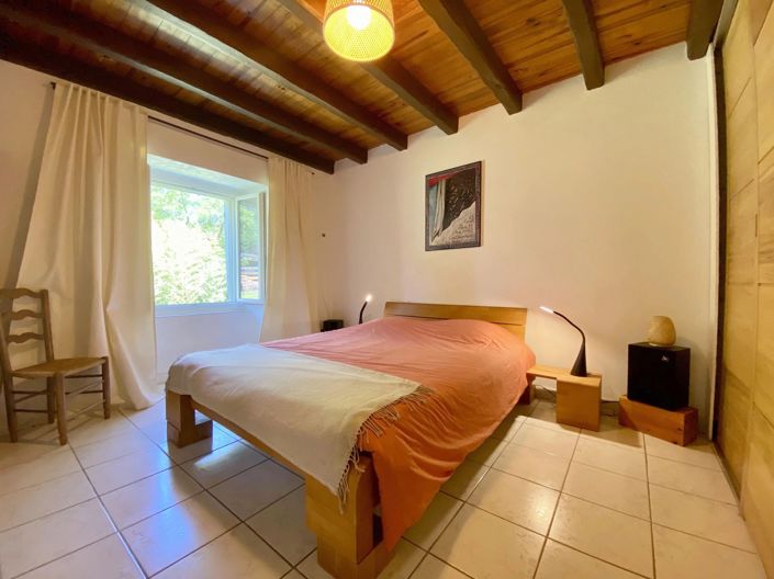 Image No.8-4 Bed House for sale