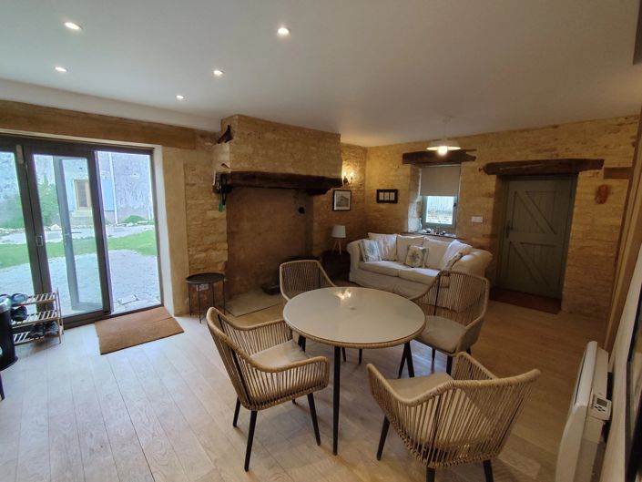Image No.15-4 Bed House for sale