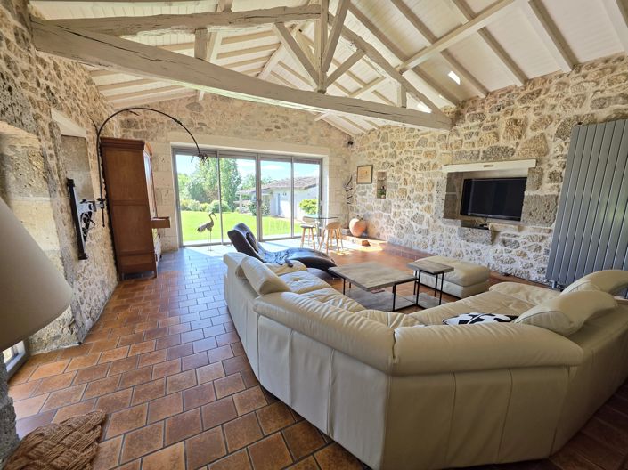 Image No.3-3 Bed House for sale