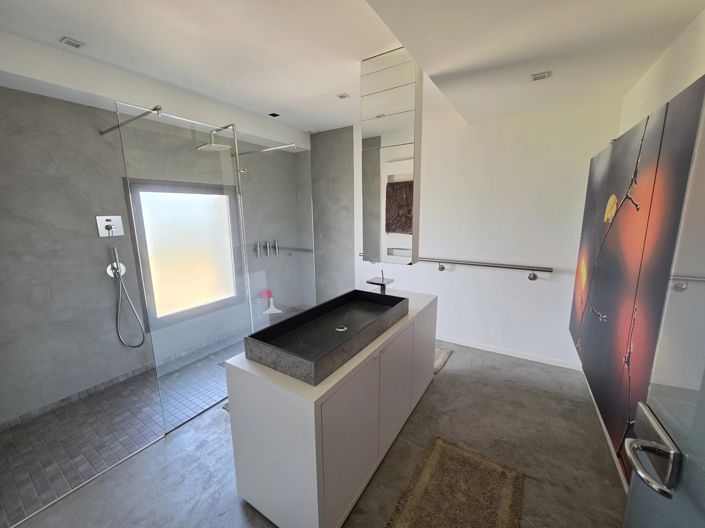 Image No.7-3 Bed House for sale