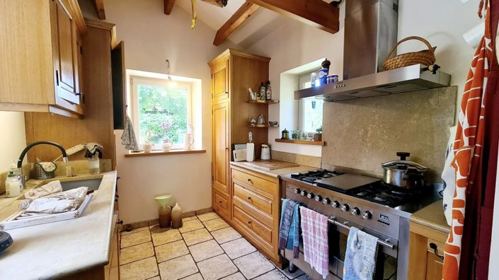 Image No.6-3 Bed House for sale