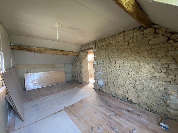 Image No.10-2 Bed House for sale