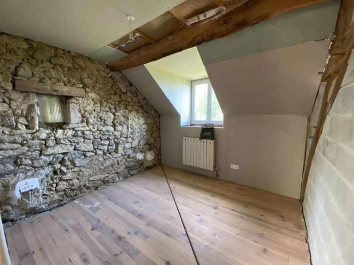 Image No.11-2 Bed House for sale