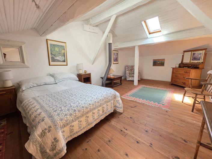 Image No.10-4 Bed House for sale