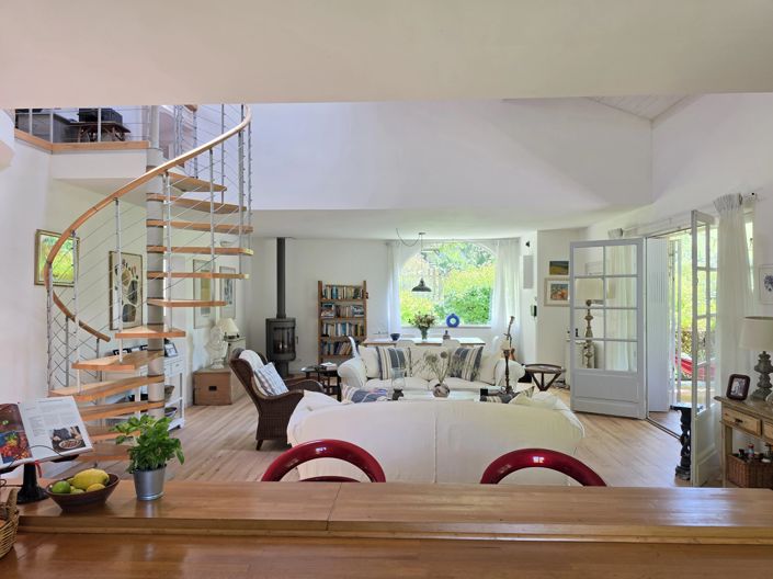 Image No.6-4 Bed House for sale