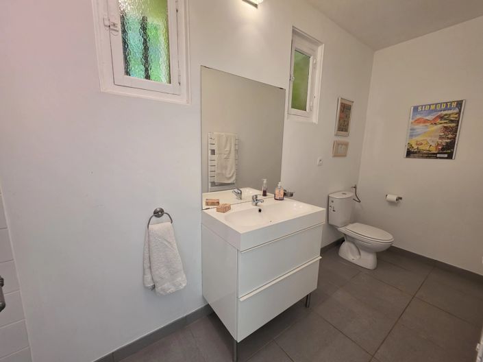 Image No.9-4 Bed House for sale