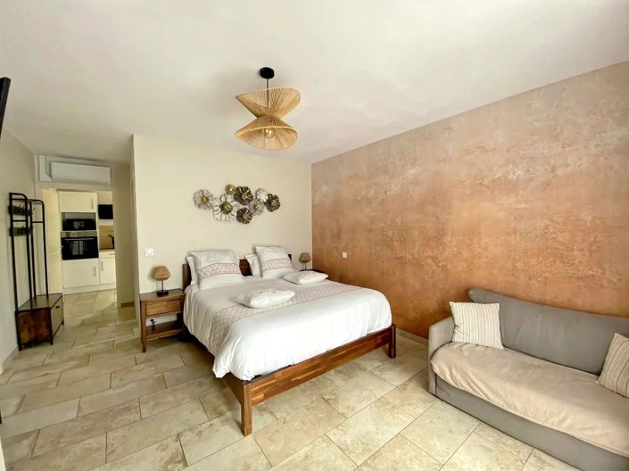 Image No.10-4 Bed House for sale