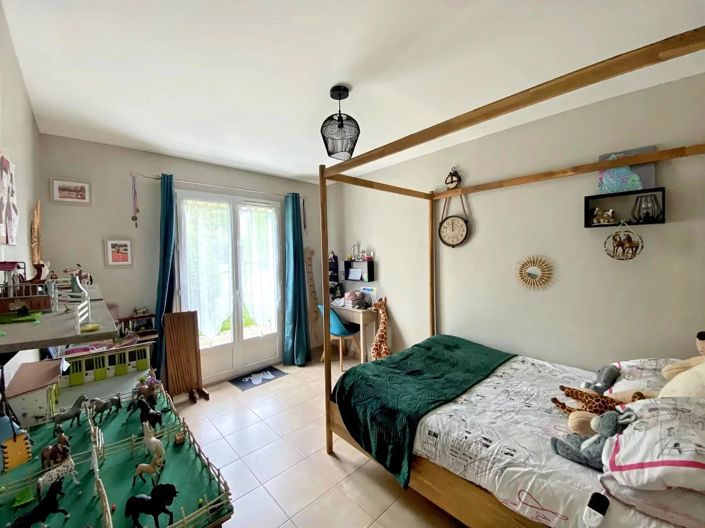Image No.5-4 Bed House for sale