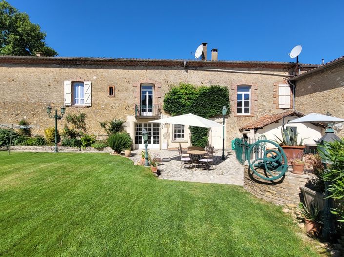 Image No.3-7 Bed House for sale