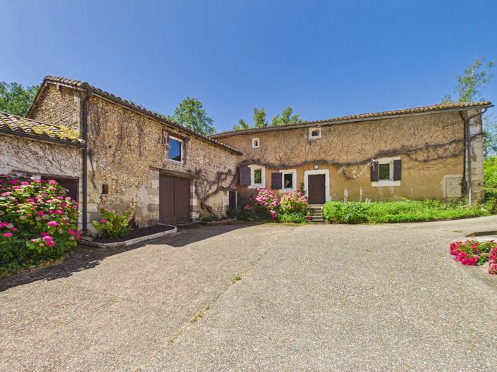 Image No.14-8 Bed House for sale