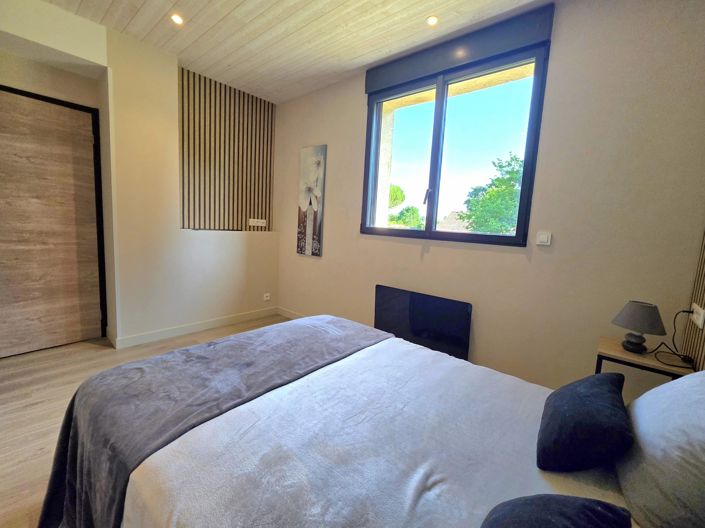 Image No.12-4 Bed House for sale