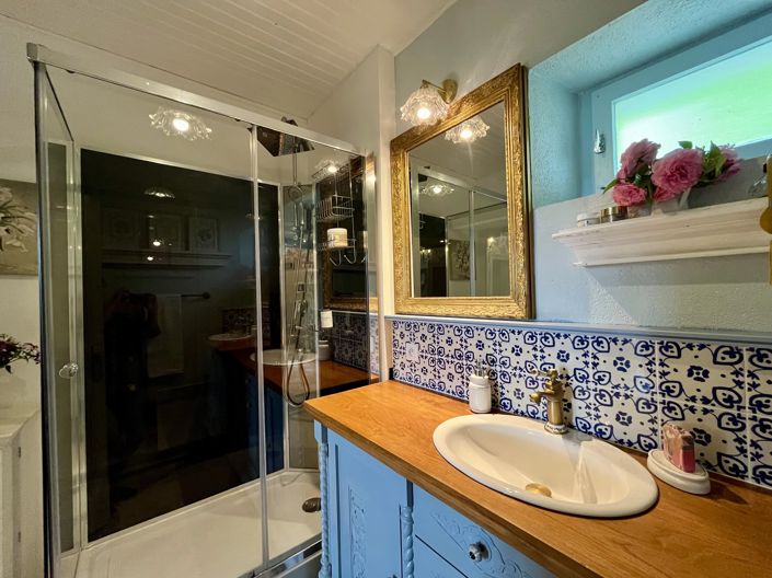 Image No.7-5 Bed Farmhouse for sale
