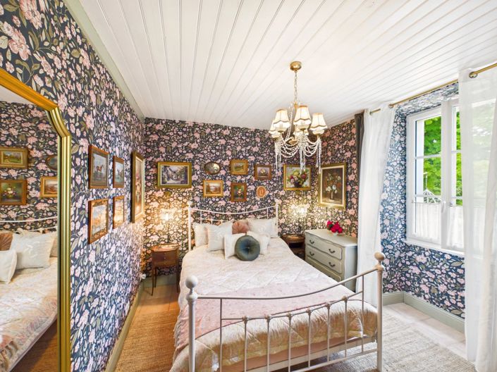 Image No.9-5 Bed Farmhouse for sale