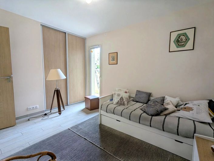 Image No.14-4 Bed House for sale
