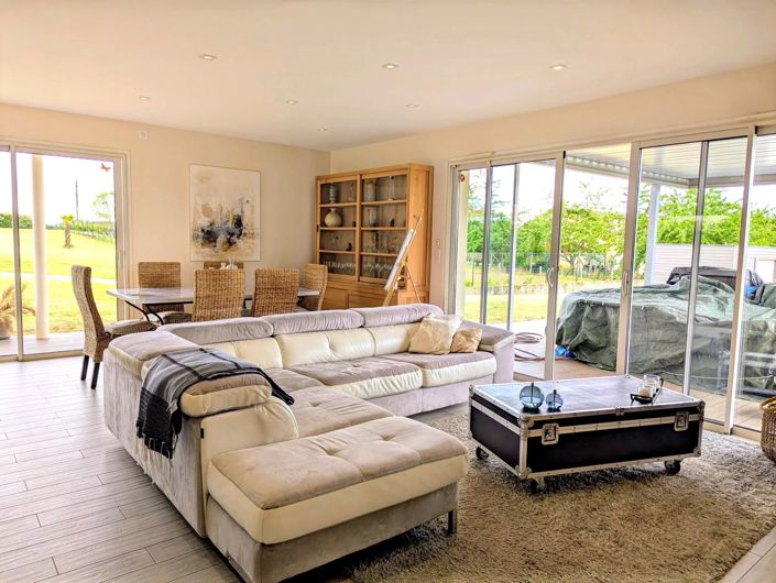 Image No.4-4 Bed House for sale