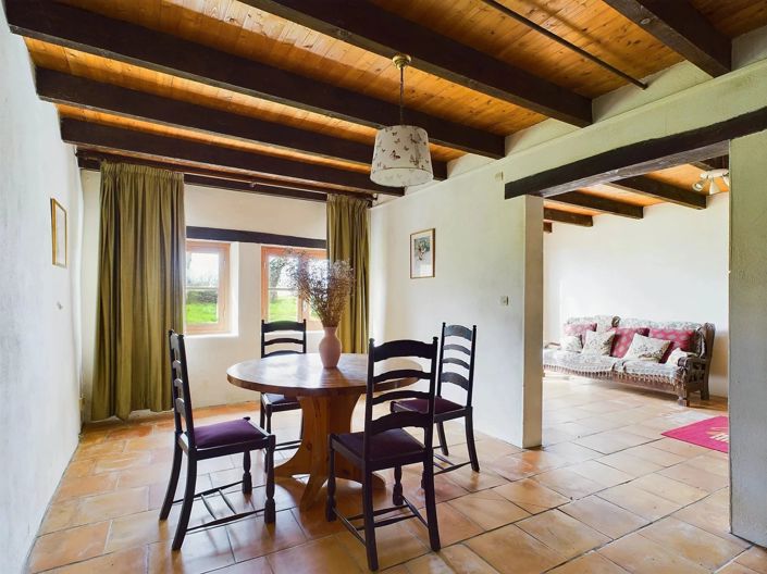 Image No.15-8 Bed House for sale