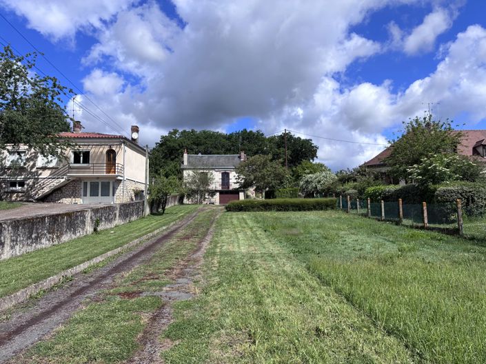 Image No.2-3 Bed Village House for sale