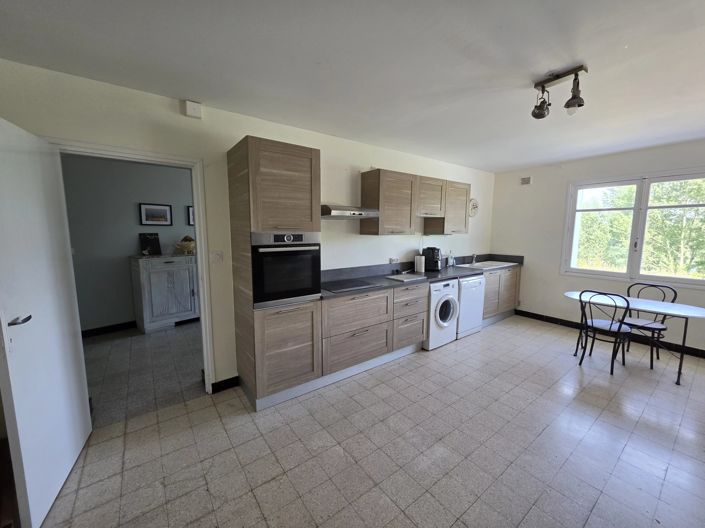 Image No.3-4 Bed House for sale