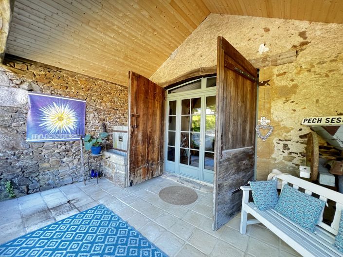 Image No.12-4 Bed House for sale