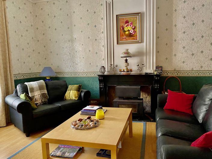 Image No.6-6 Bed House for sale