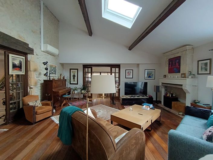 Image No.10-4 Bed House for sale