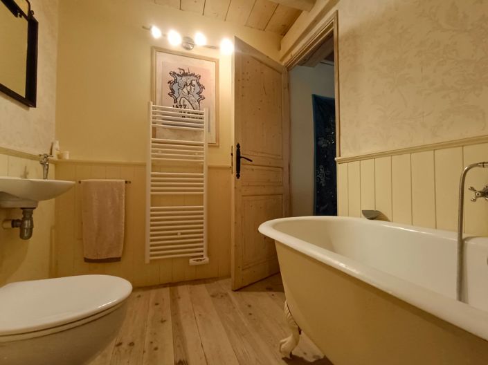 Image No.14-4 Bed House for sale