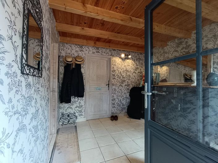 Image No.8-4 Bed House for sale