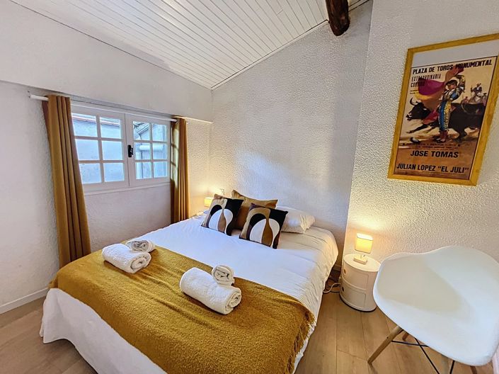Image No.11-3 Bed Village House for sale