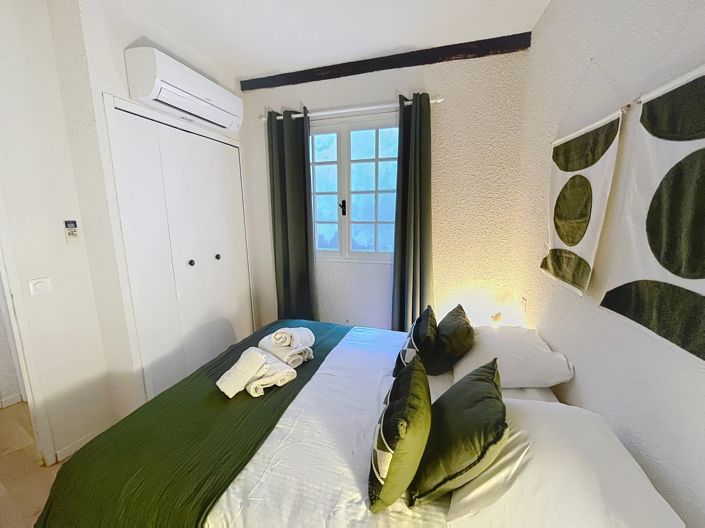 Image No.9-3 Bed Village House for sale
