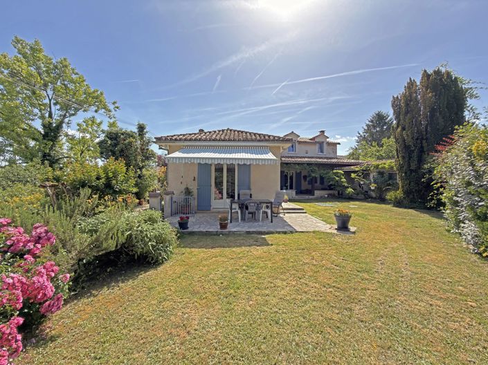 Image No.2-5 Bed House for sale