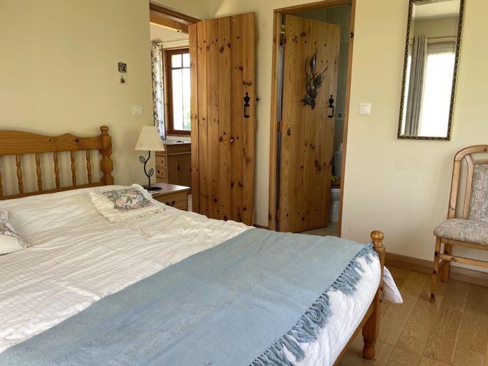 Image No.10-3 Bed House for sale