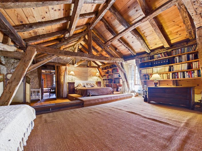 Image No.13-8 Bed House for sale