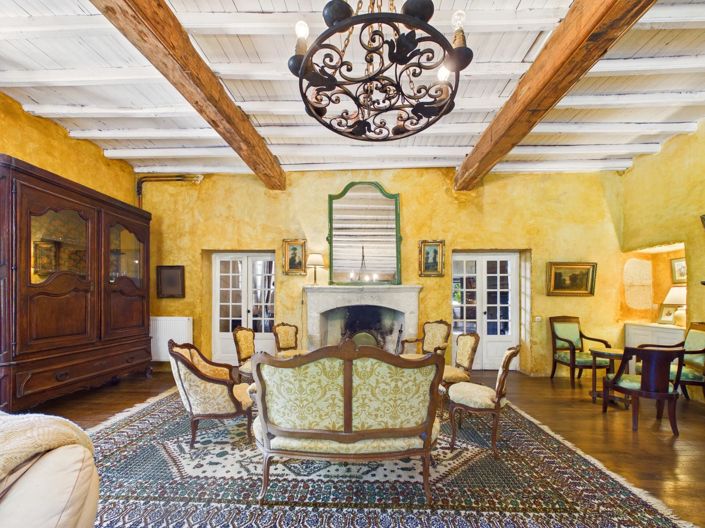 Image No.3-8 Bed House for sale