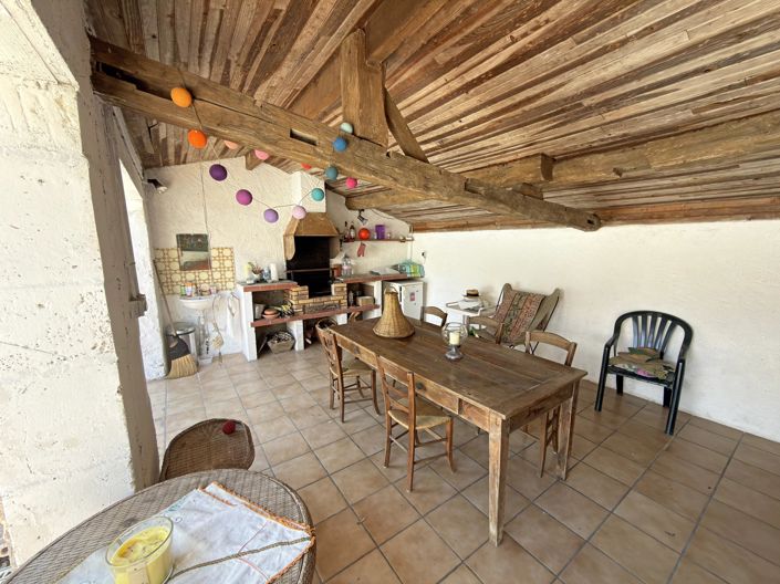 Image No.14-6 Bed House for sale