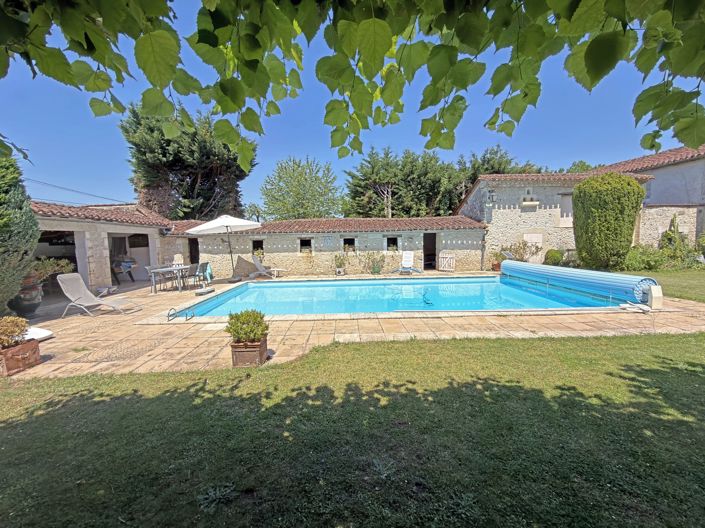 Image No.2-6 Bed House for sale