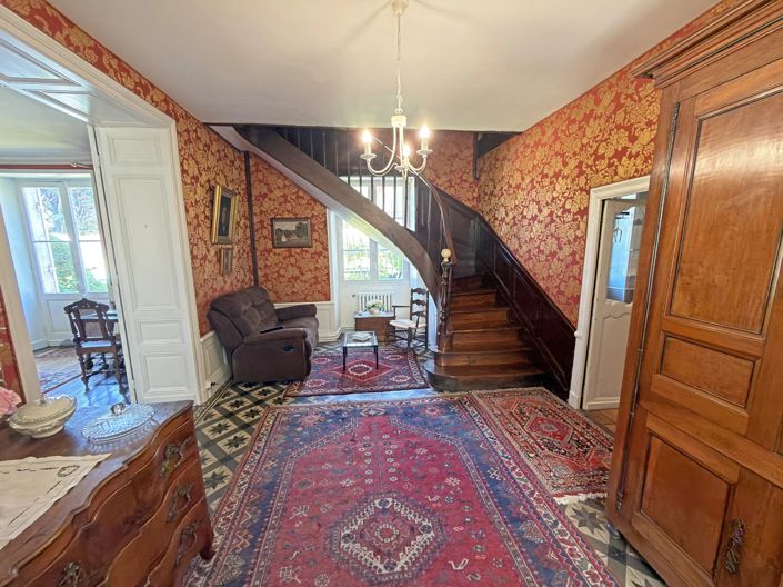 Image No.5-6 Bed House for sale