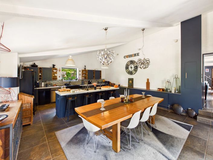 Image No.3-4 Bed House for sale