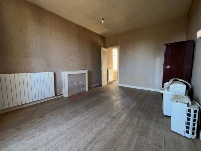 Image No.4-2 Bed Village House for sale