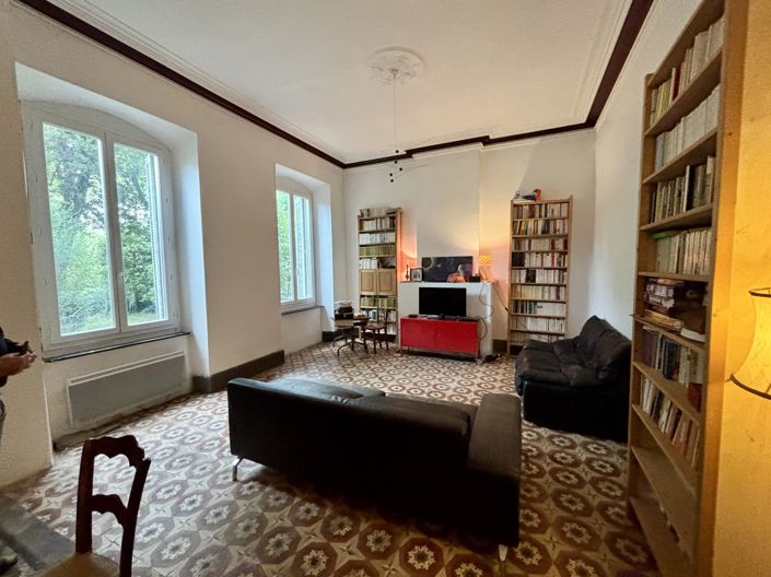 Image No.10-4 Bed House for sale