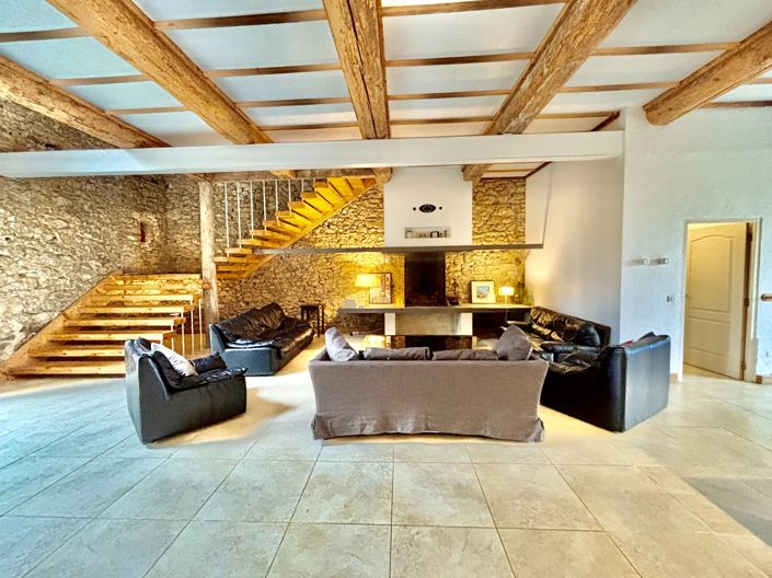 Image No.6-4 Bed House for sale