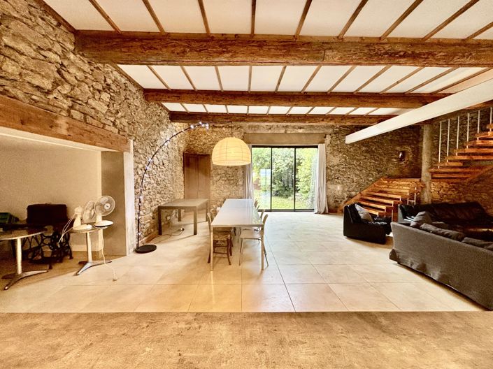 Image No.8-4 Bed House for sale