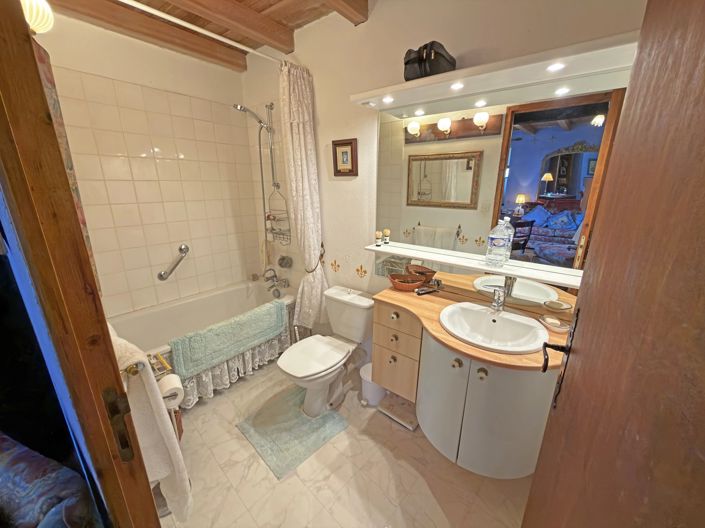 Image No.11-4 Bed House for sale