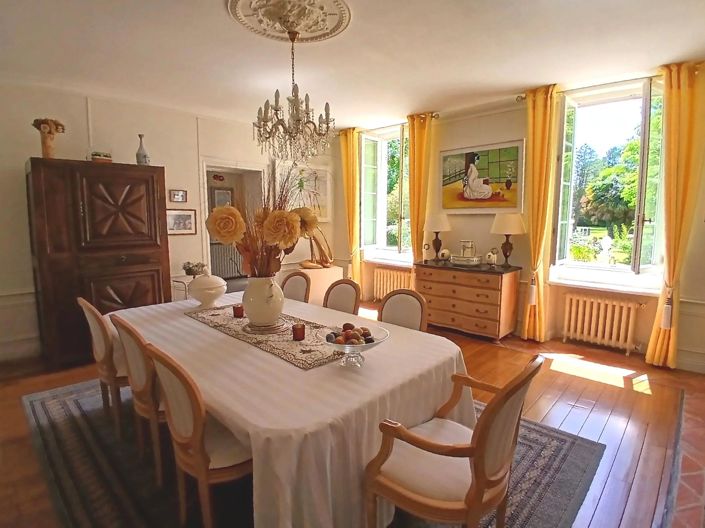 Image No.4-5 Bed House for sale