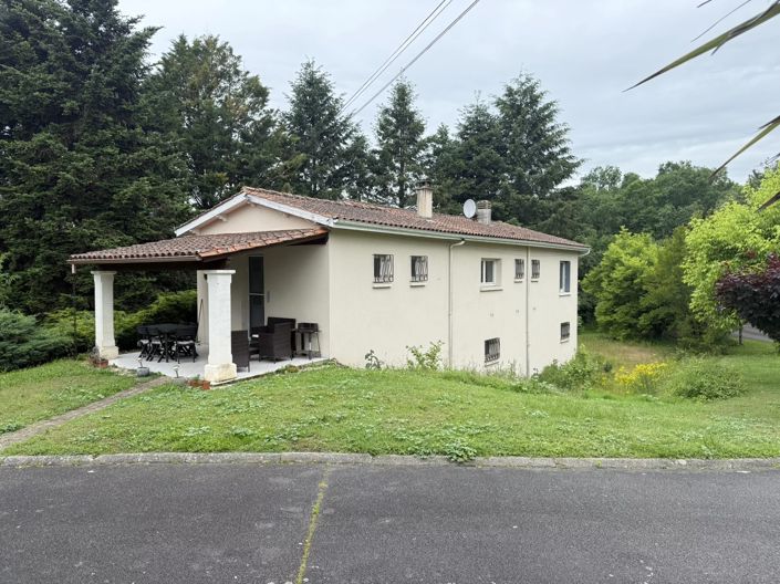 Image No.13-7 Bed House for sale