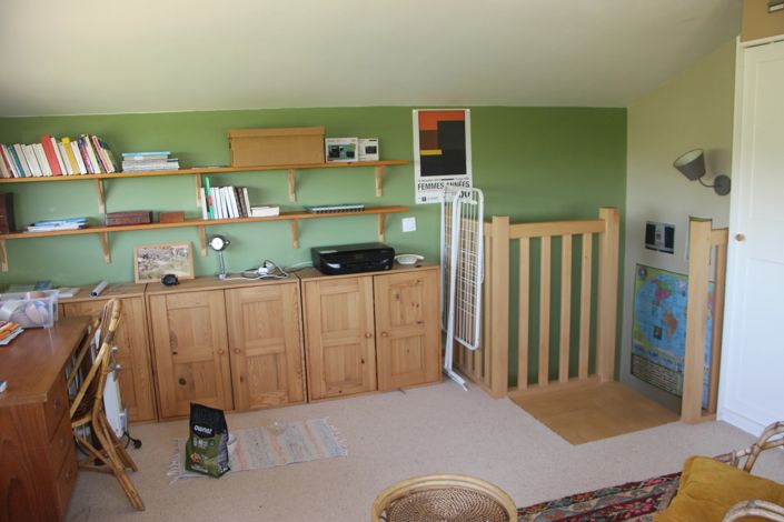Image No.9-2 Bed House for sale