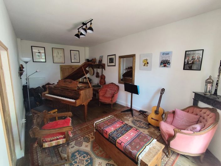 Image No.4-3 Bed Village House for sale